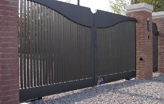 Купить новые ворота Абакан откатные в Горячем Ключе по цене от 81600 руб